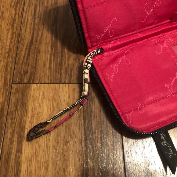 Vera Bradley Zipper Wallet Wristlet - Picture 5 of 8